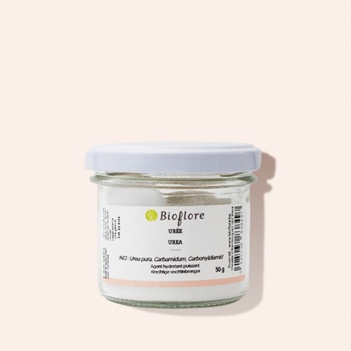 Voeg ureum poeder toe in uw cosmetica voor de droge, geïrriteerde huid