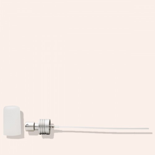 Spray sur fond neutre