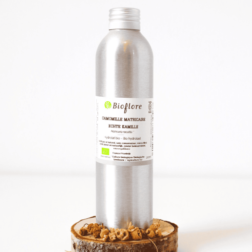 Calming, soothing, repairing organic chamomile hydrosol