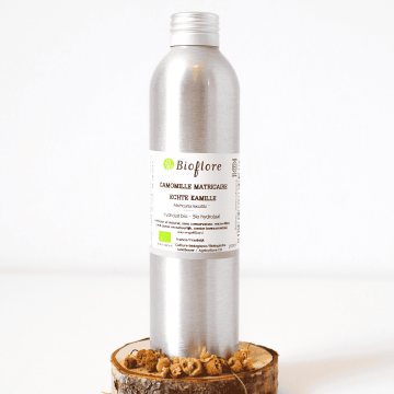 L'hydrolat de camomille matricaire bio calmant, apaisant, réparateur L'hydrolat de camomille matricaire bio calmant, apaisant, réparateur