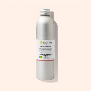 L'hydrolat de romarin à verbénone bio régénère et purifie la peau