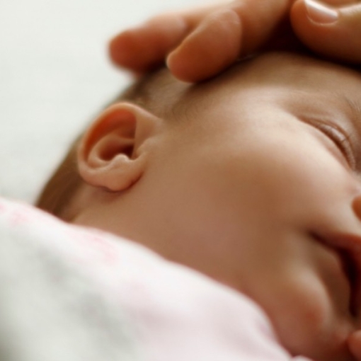 Quelles solutions naturelles pour accompagner les maux digestifs des enfants ?