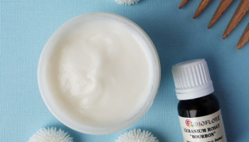 Moisturising day cream for dry and damaged hair ends, our DIY recipe